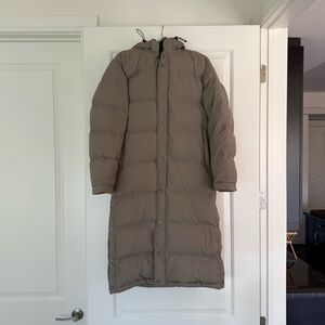 Aritzia Super Puff Long